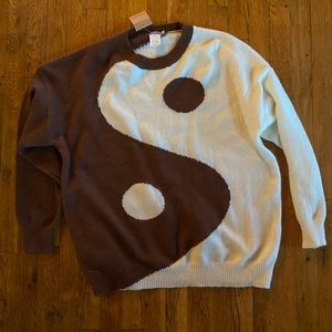 NWT earthbound oversized thin knit sweater Large yin yang